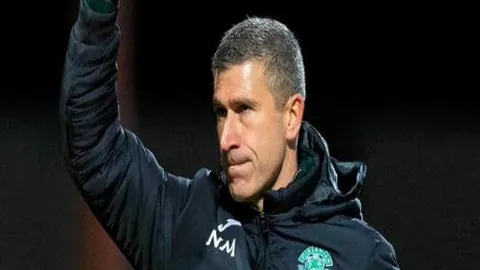 范迪克：坚守如石，挑战接踵